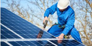 Installation Maintenance Panneaux Solaires Photovoltaïques à Geneston